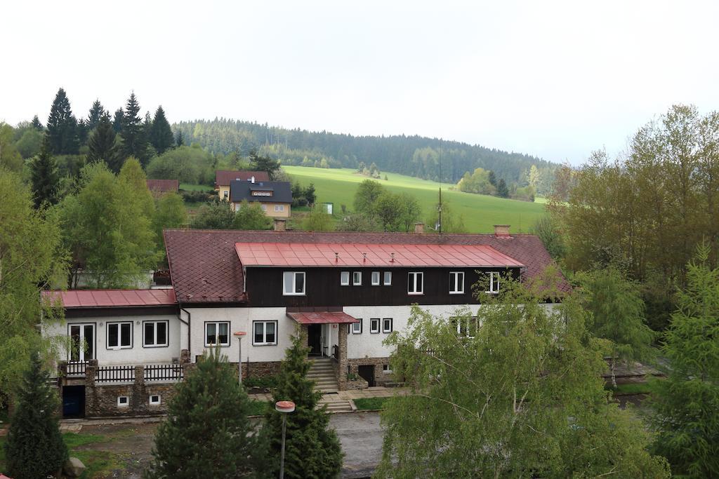 Hotel Rohanov Lhota nad Rohanovem Kültér fotó