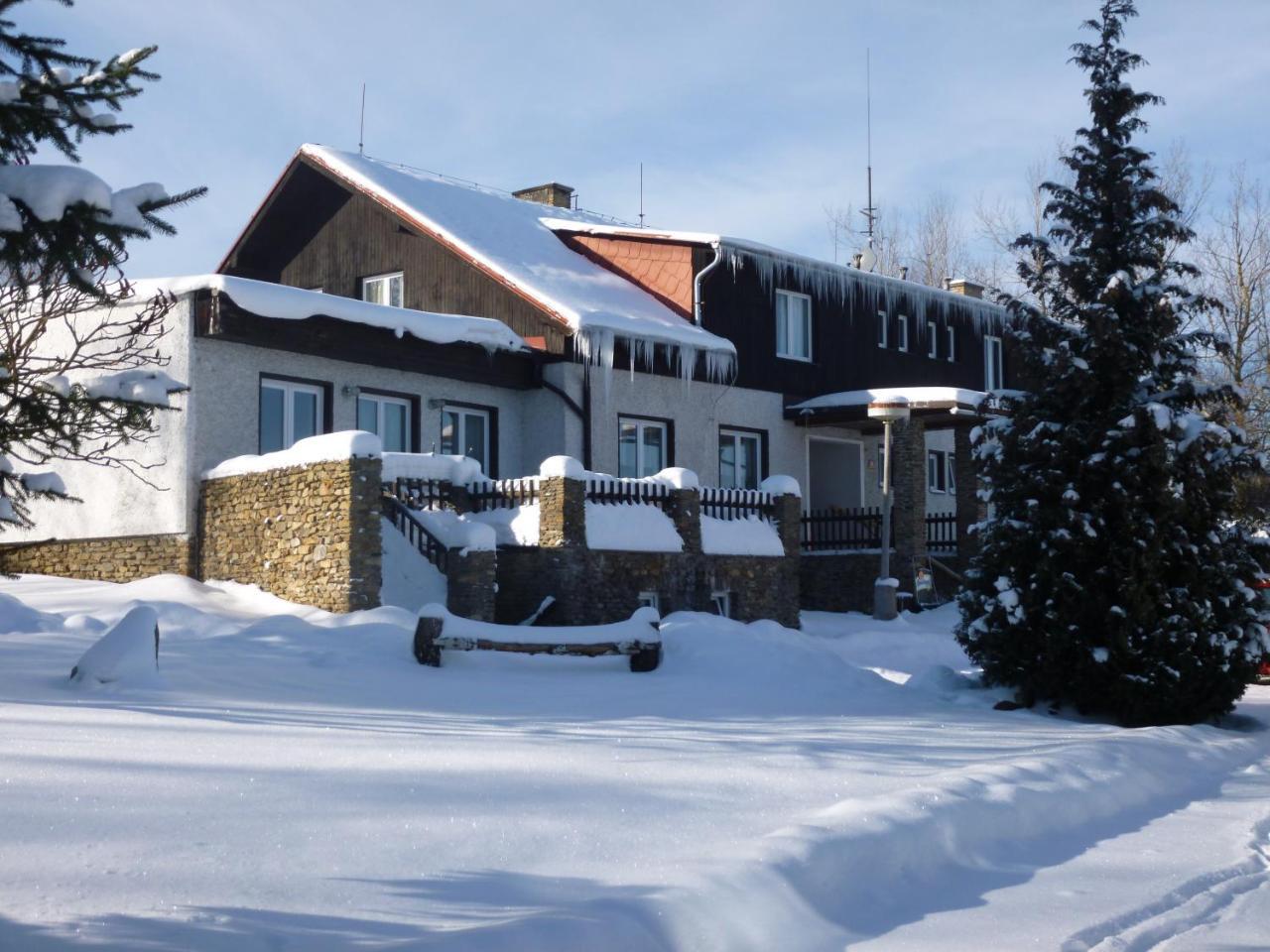 Hotel Rohanov Lhota nad Rohanovem Kültér fotó